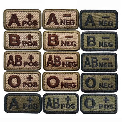 Patchs Groupes Sanguins – Écusson pour Sac et Tenue – 5 x 2,5 cm, Textile brodé | Pour Veste et équipement tactique – Vert AB POS – vue 1