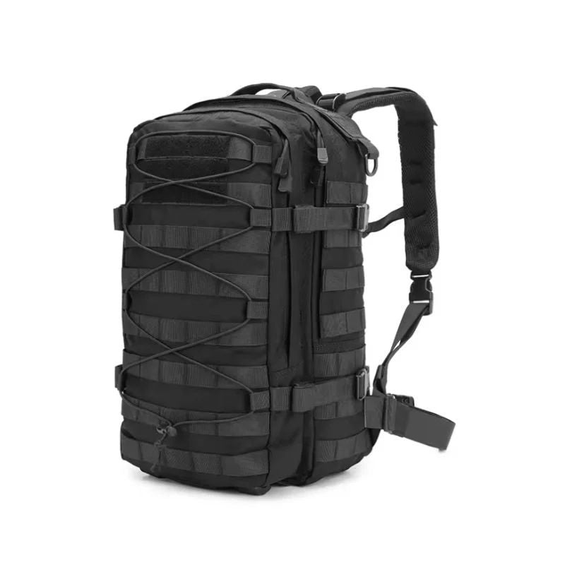 Sac à dos d'assaut vue 3/4 avec passants MOLLE et emplacement velcro.