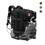 Sac à dos 50l militaire - Vue de face - Ecusson militaire français accroché sur la zone patch.