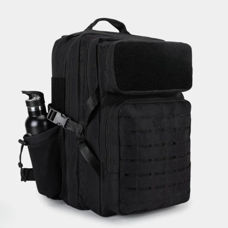 Sac à dos tactique noir, vue latérale gauche. Idéal sport/voyage.