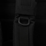 Sac militaire 50l avec boucles tactiques sur les bretelles.