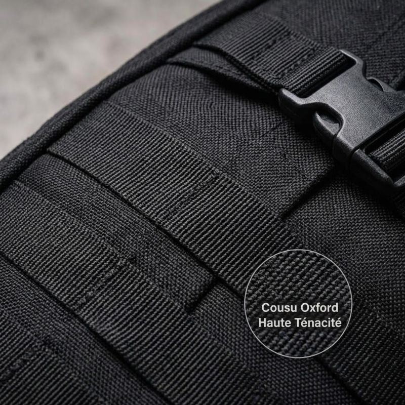 Gros plan sur le tissu Oxford haute ténacité et les sangles Molle.